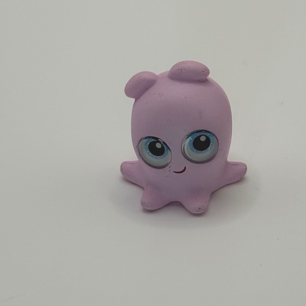 Disney Doorables Pixar‎ Finding Nemo Pearl Octopus Mini Figurine